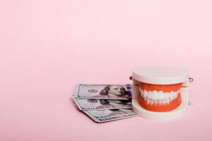 Braces-vs-Invisalign-price-difference